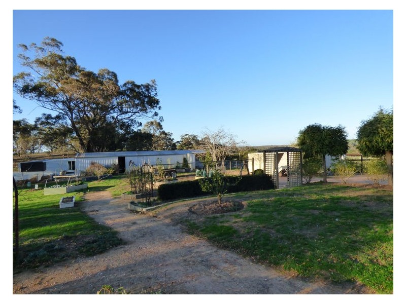 59 Simpsons Lane, Clunes VIC 3370