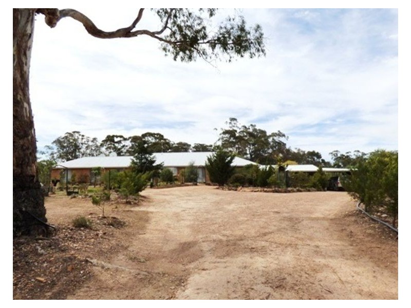 59 Simpsons Lane, Clunes VIC 3370