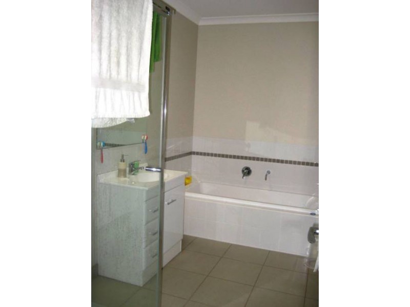 16 Malcolm Court, Brown Hill VIC 3350