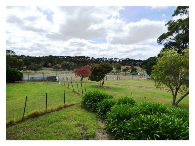 22 Gray Street, Lismore VIC 3324