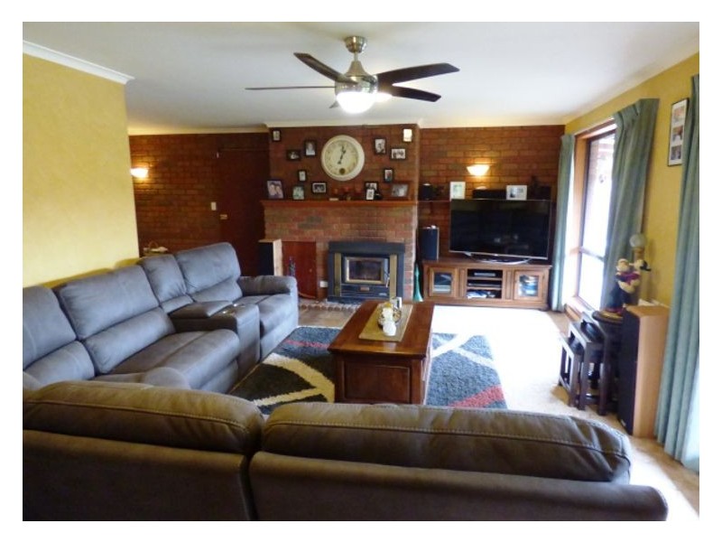 2 Craig Court, Ballarat VIC 3350