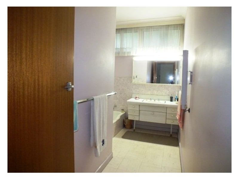 34 Neill Street, Beaufort VIC 3373