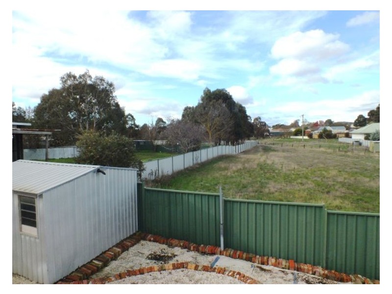 23 Gregory Street, Beaufort VIC 3373