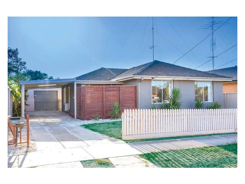 1 Mauger Street, Wendouree VIC 3355