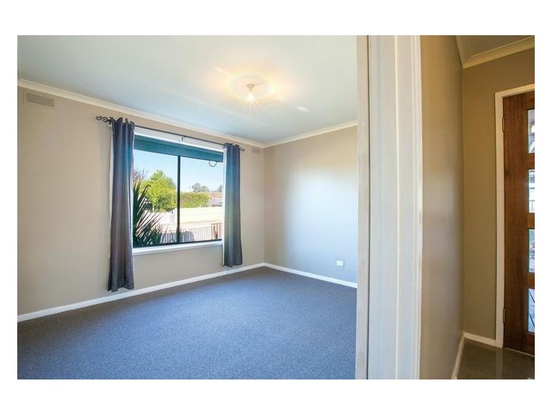 1 Mauger Street, Wendouree VIC 3355