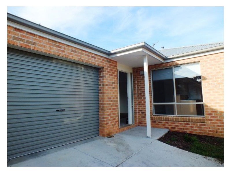 2/319 Elsworth Street, Ballarat VIC 3350