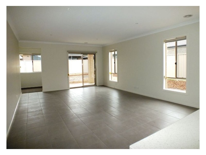 52 Gallant Way, Ballarat VIC 3350