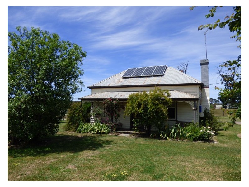 63 Montgomery Street, Skipton VIC 3361