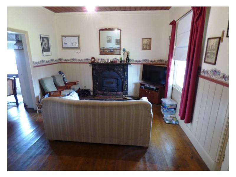 63 Montgomery Street, Skipton VIC 3361