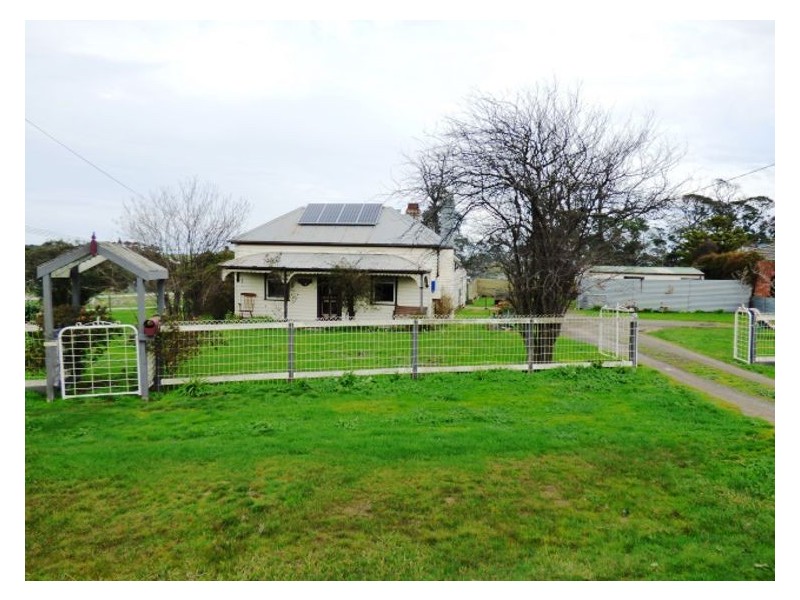 63 Montgomery Street, Skipton VIC 3361