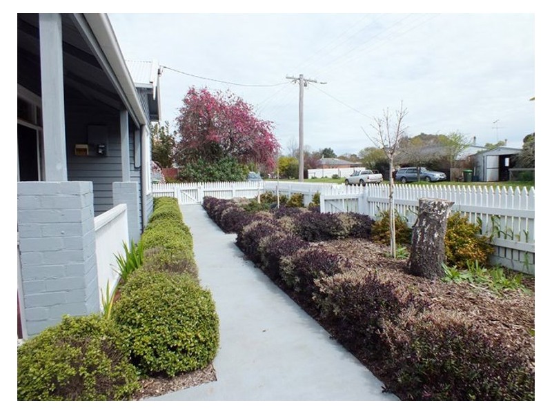 1 Sinclair Street, Beaufort VIC 3373