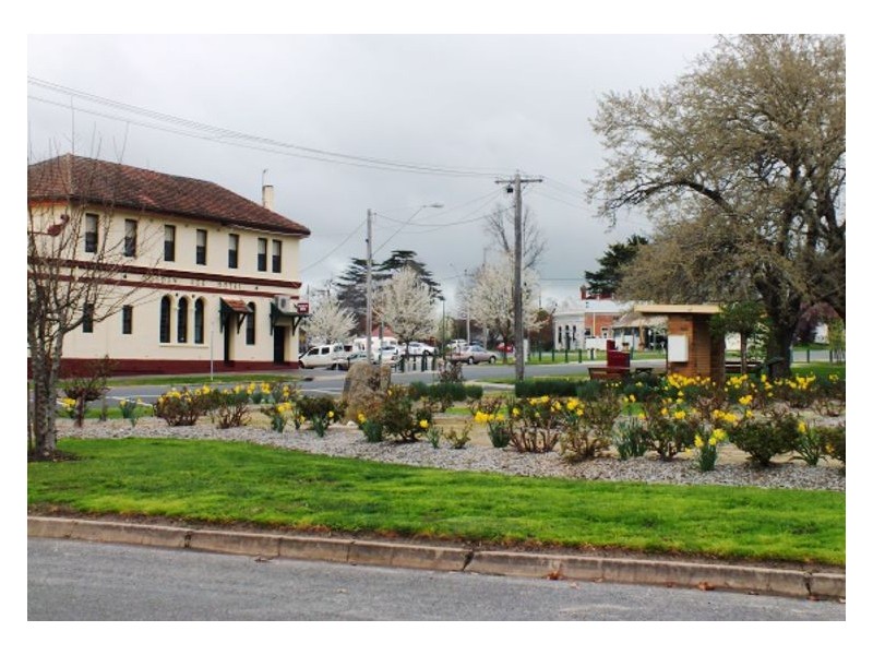 1 Sinclair Street, Beaufort VIC 3373