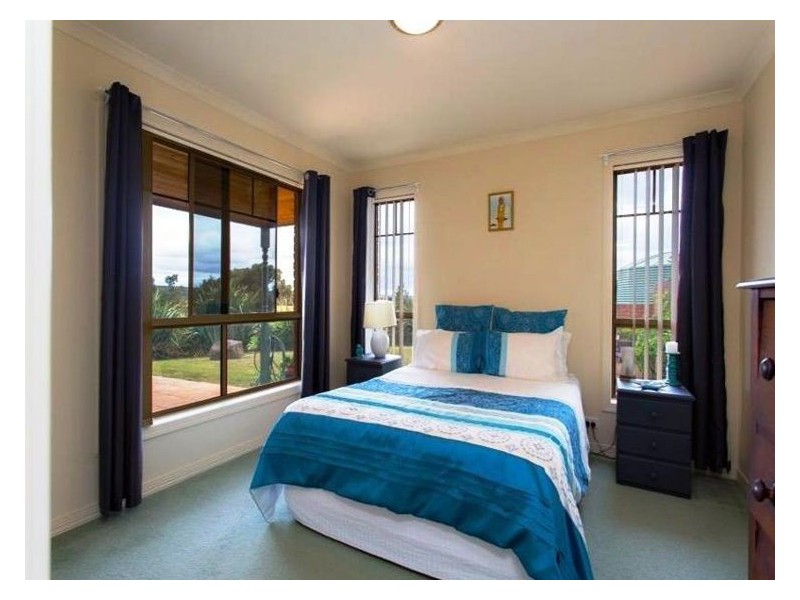 23 State Forest Road, Ross Creek VIC 3351