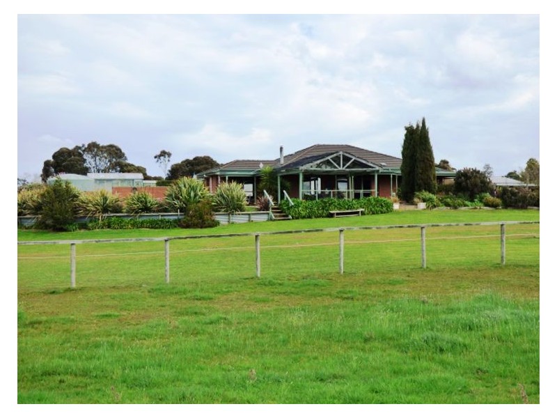 23 State Forest Road, Ross Creek VIC 3351