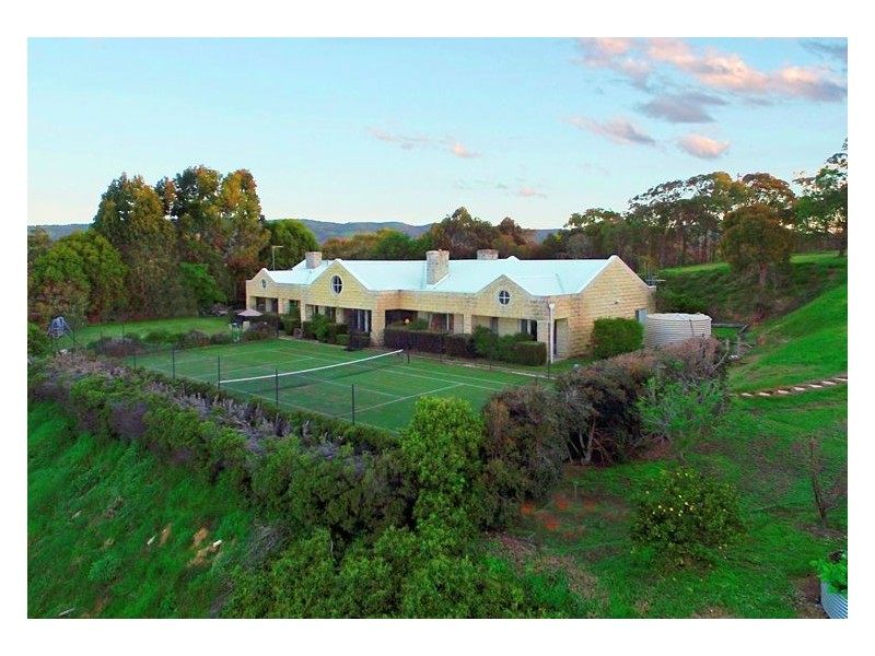 65 Dead Dog Lane, Kyneton VIC 3444