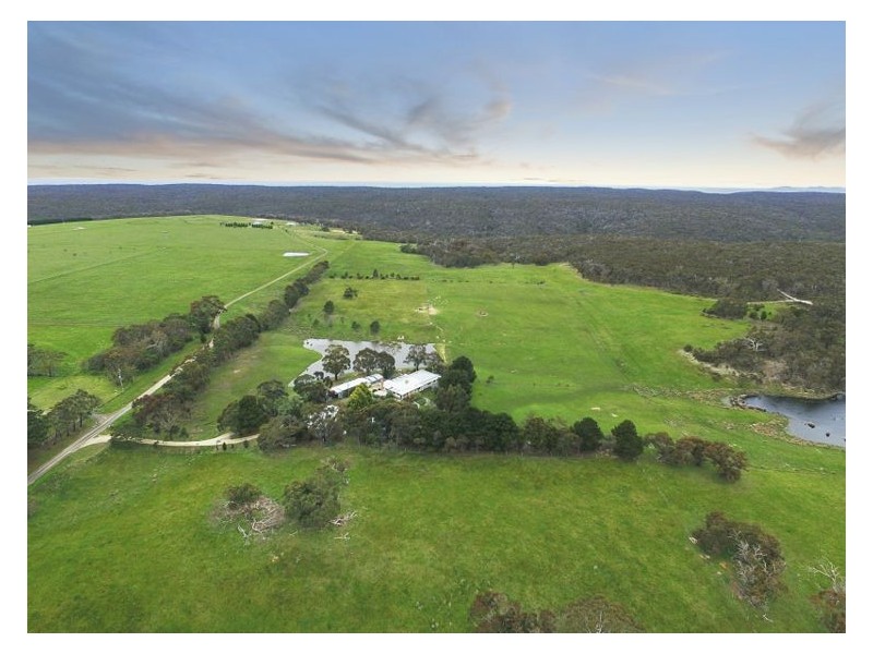 100 M Quigleys Lane, Beremboke VIC 3342