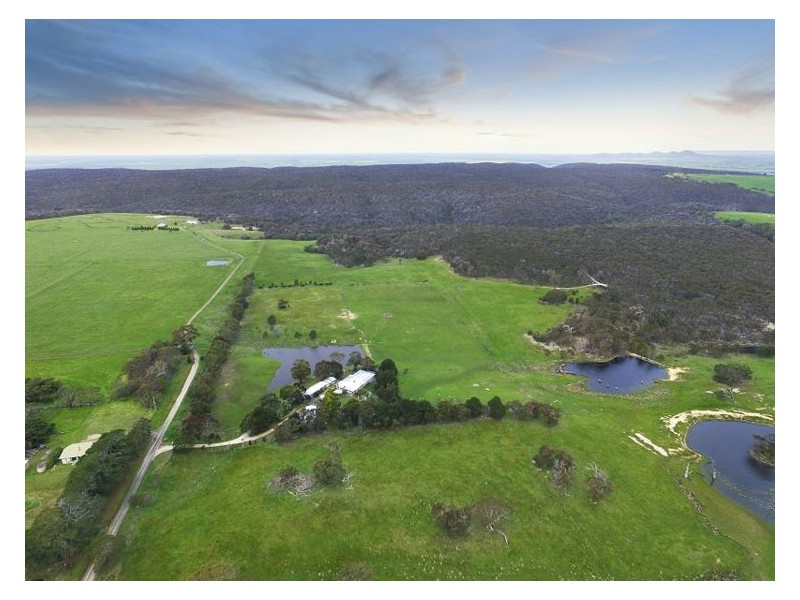 100 M Quigleys Lane, Beremboke VIC 3342