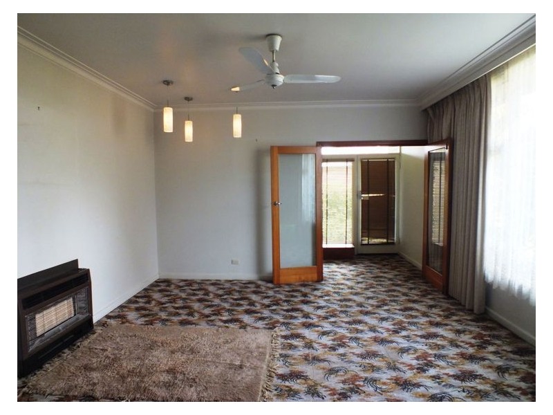 34 Neill Street, Beaufort VIC 3373