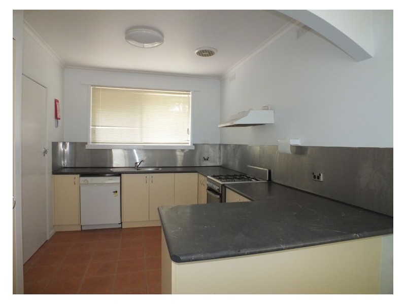 1/15 Aquila Court, Ballarat North VIC 3350