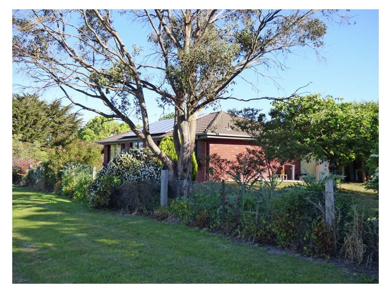 59 Urquhart Street, Gordon VIC 3345