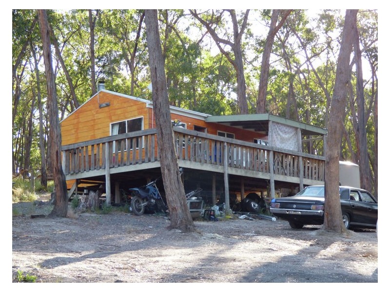 15 McCallums Road, Scarsdale VIC 3351