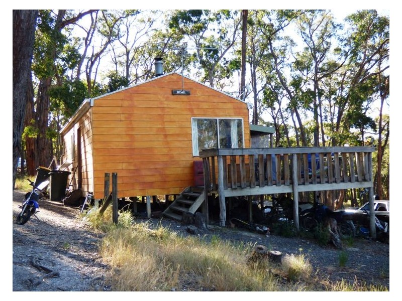 15 McCallums Road, Scarsdale VIC 3351