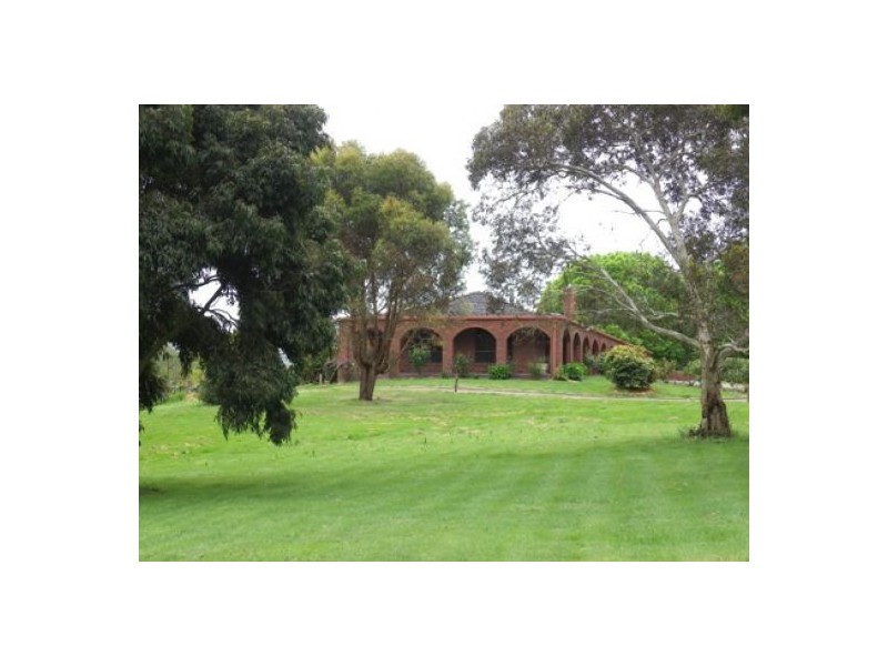 215 Ballarat, Creswick VIC 3363