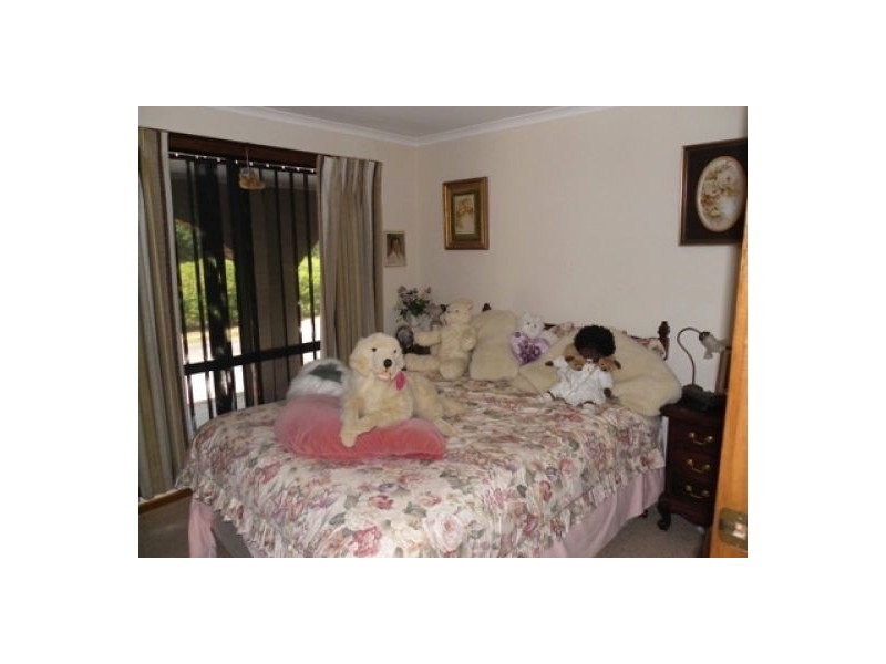 215 Ballarat, Creswick VIC 3363