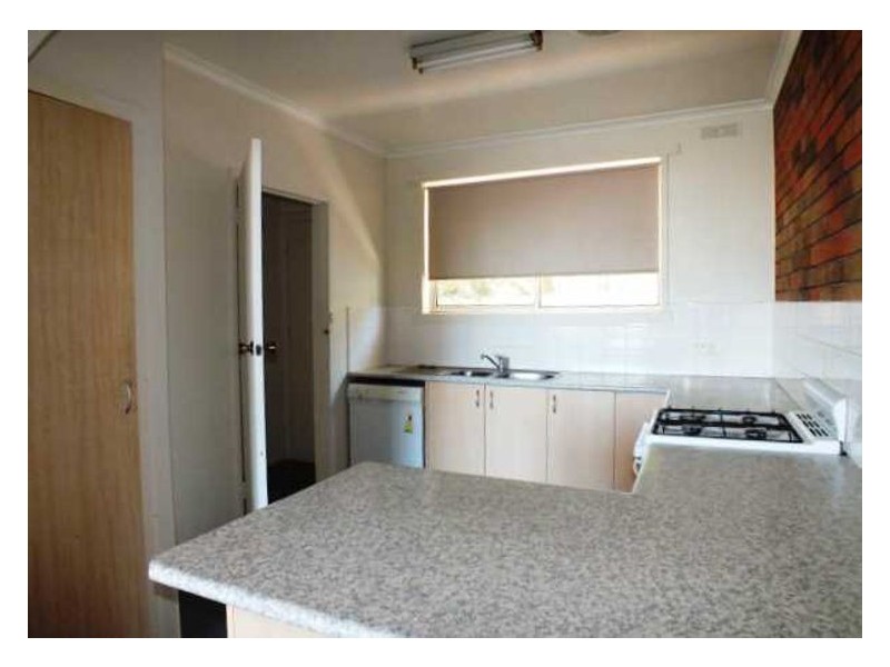 2/15 Aquila Court, Ballarat North VIC 3350