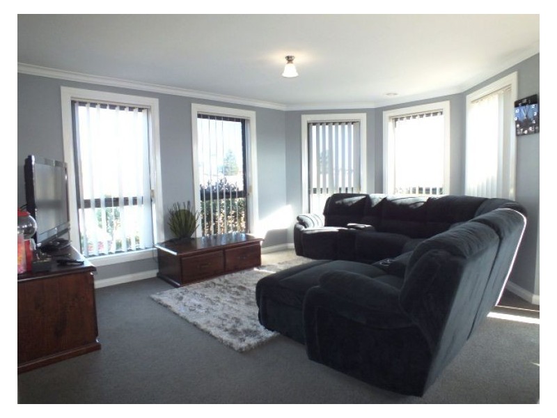 2 Modestino Place, Mitchell Park VIC 3352