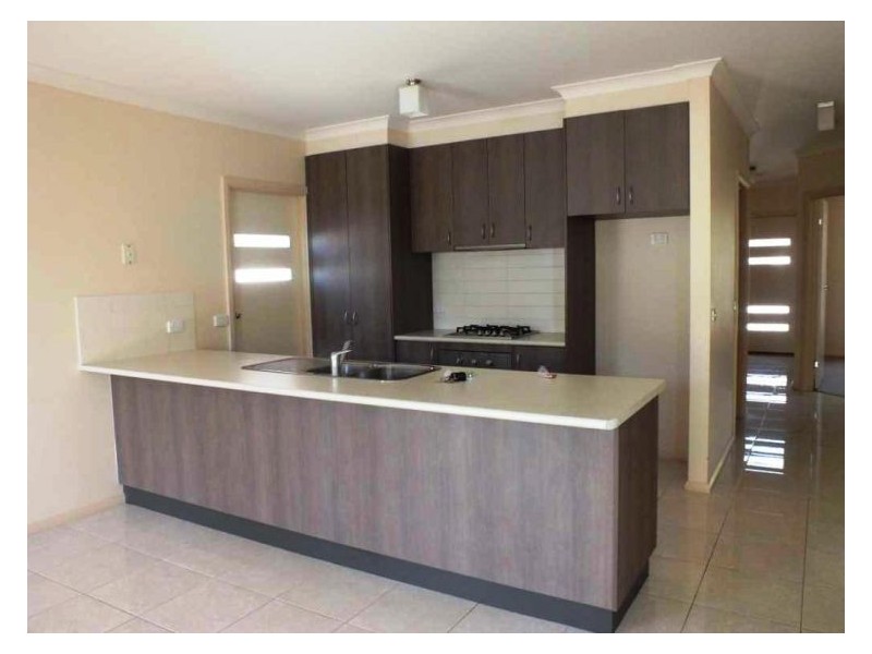 4/320 Humffray Street North, Brown Hill VIC 3350