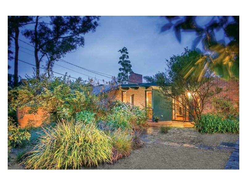 22 Pindari Drive, Mount Clear VIC 3350