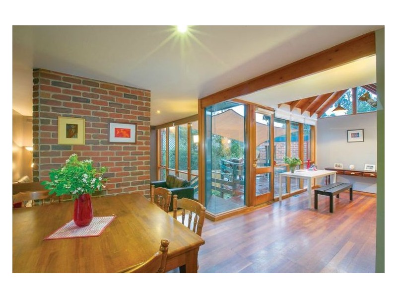 22 Pindari Drive, Mount Clear VIC 3350