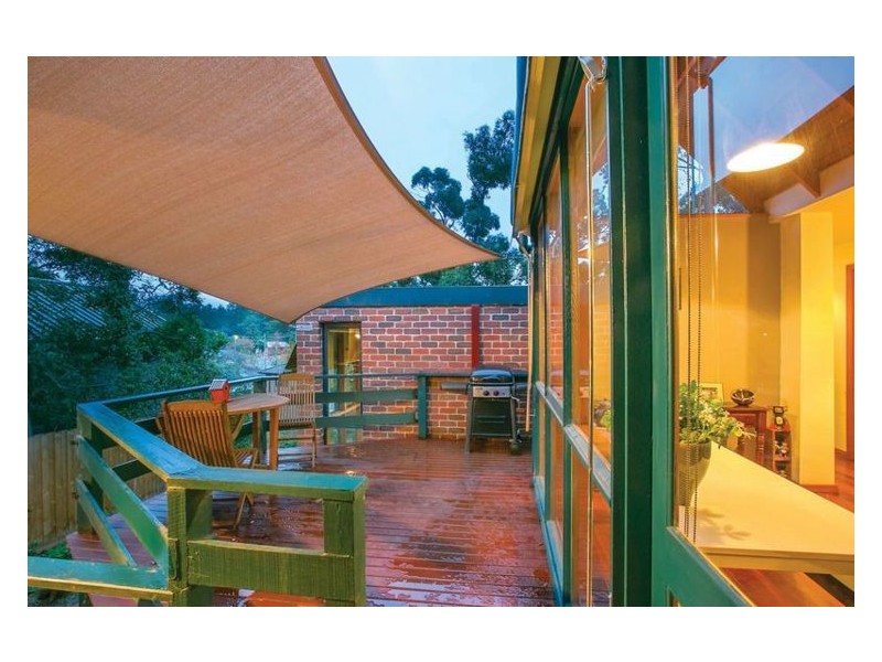 22 Pindari Drive, Mount Clear VIC 3350