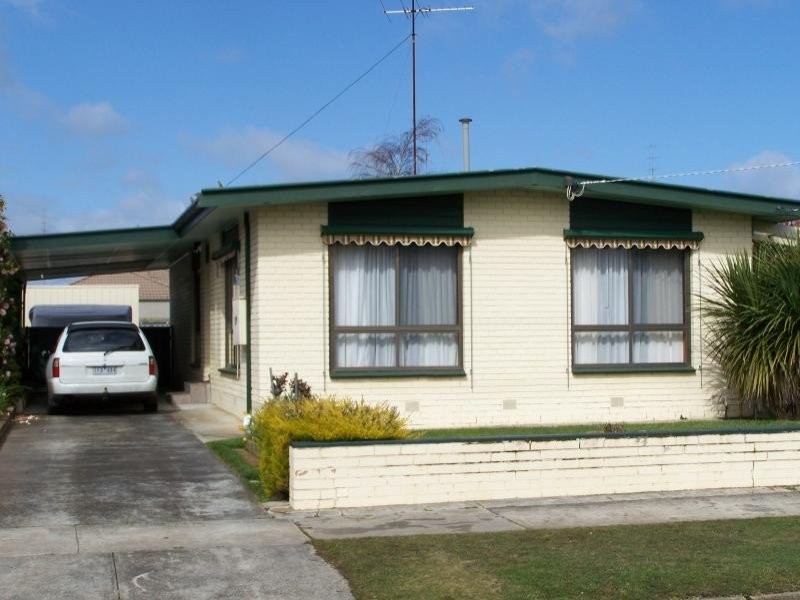 39 Hastings Street, Wendouree VIC 3355