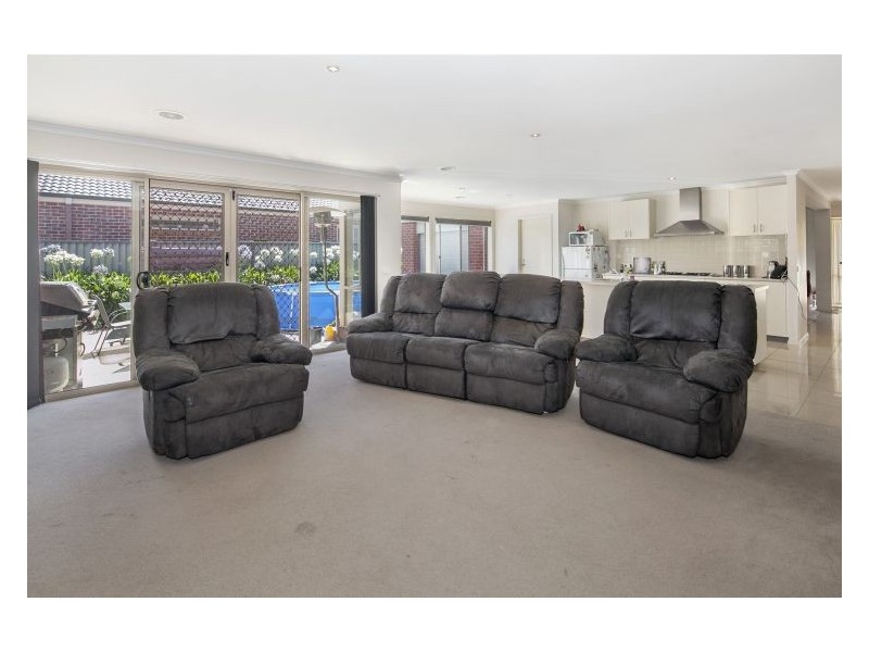 110 Wiltshire Lane, Delacombe VIC 3356