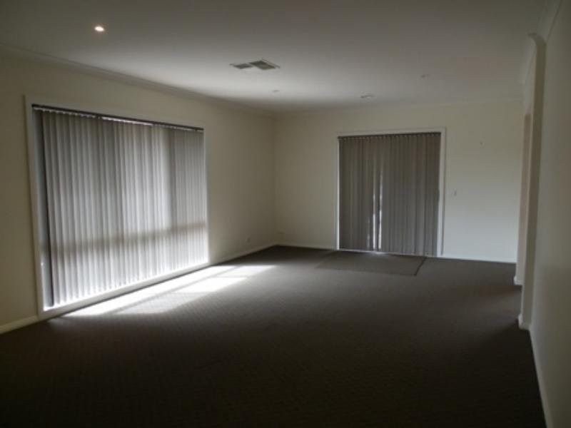 152 Ryan Street, Brown Hill VIC 3350