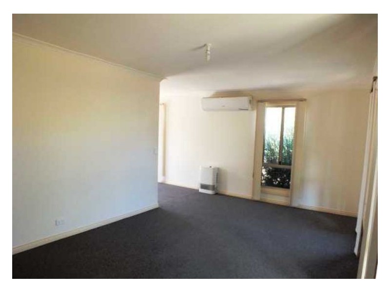 1/47-49 Beverin Street, Sebastopol VIC 3356