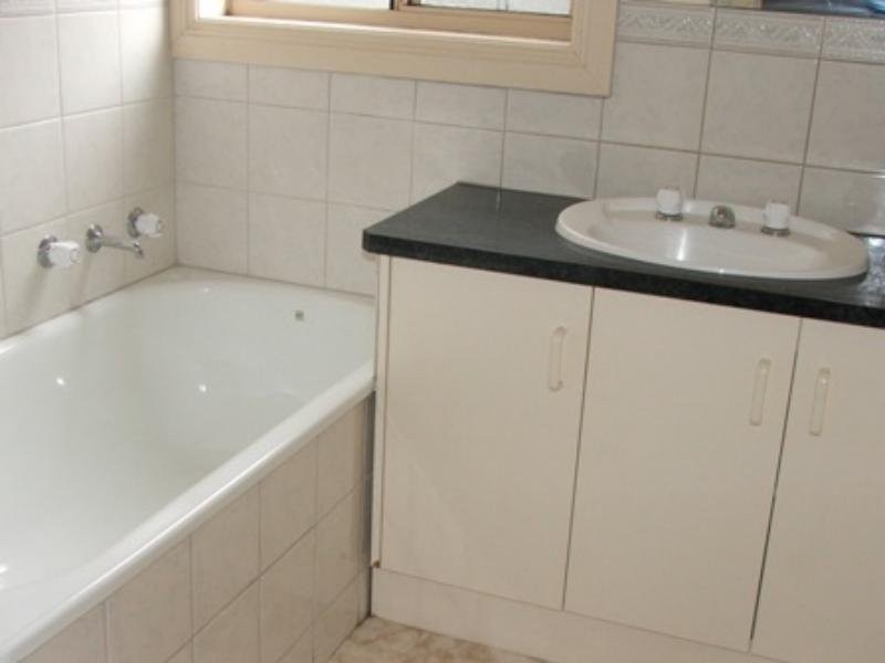 1/47-49 Beverin Street, Sebastopol VIC 3356