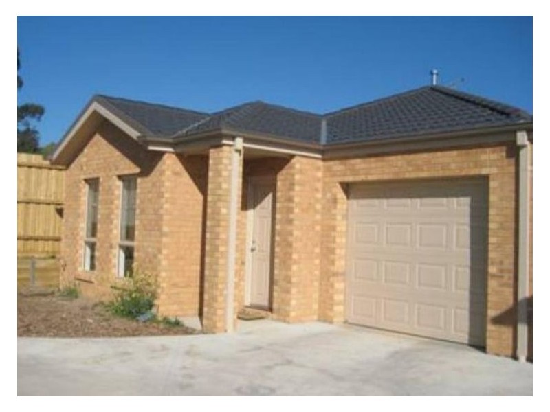 11 Malcolm Court, Brown Hill VIC 3350