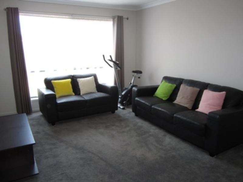 15 Macquarie Close, Delacombe VIC 3356