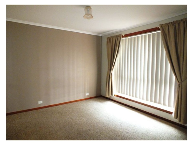 2/47 Albert Street, Sebastopol VIC 3356