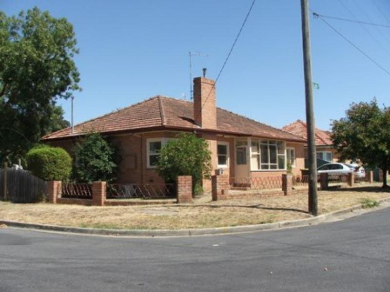 8 Murray Street, Newington VIC 3350