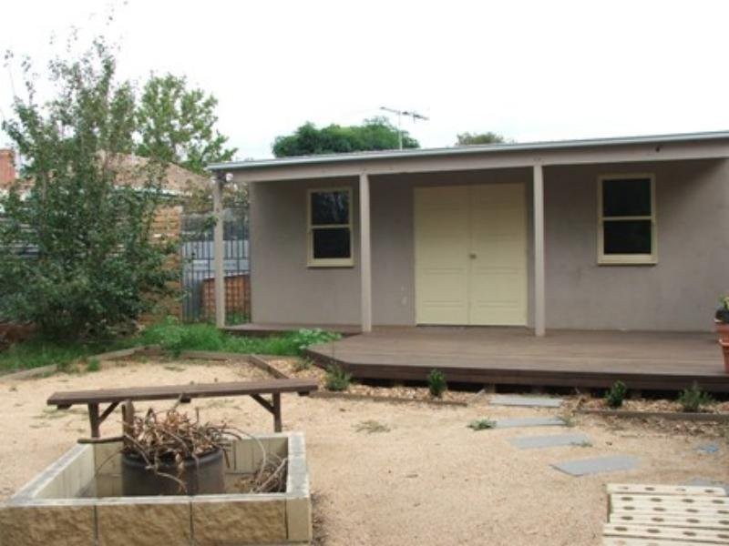 8 Murray Street, Newington VIC 3350