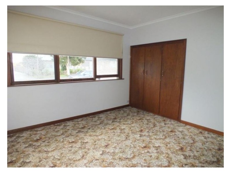 195 Yarrowee Street, Sebastopol VIC 3356