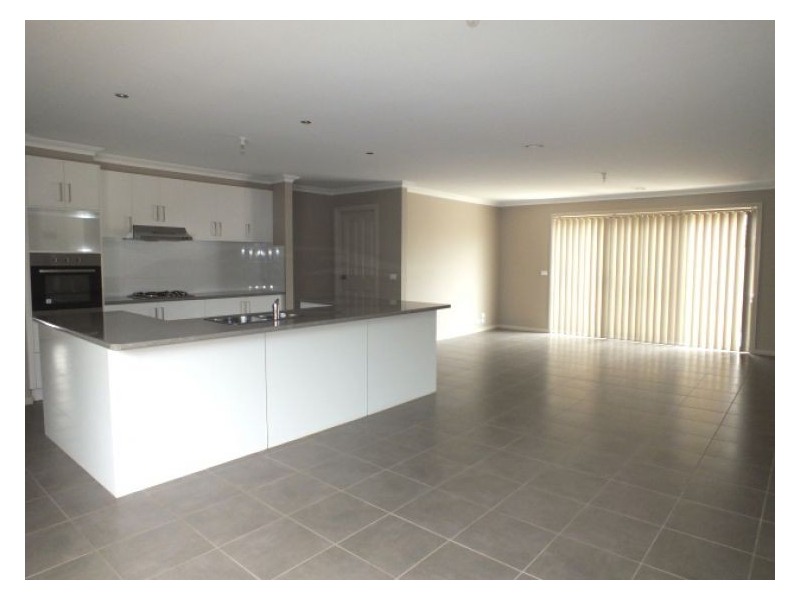 215 Kossuth Street, Sebastopol VIC 3356