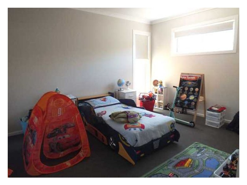 8 Malcolm Court, Brown Hill VIC 3350