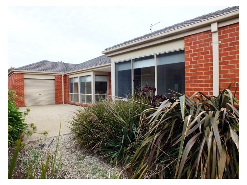 110 Wiltshire Lane, Delacombe VIC 3356