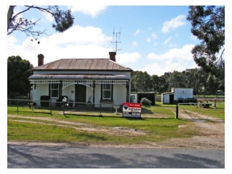 14 Burke St, Beaufort VIC 3373