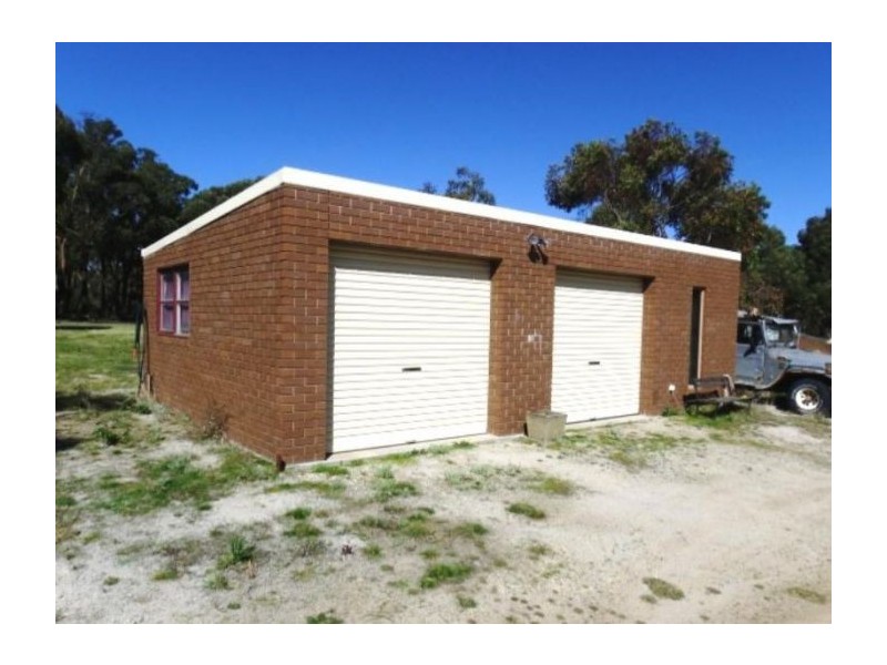 156 Moffats Rd, Dereel VIC 3352